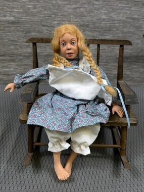 Vintage Daddy’s Keepsakes County Fair Collection "Julie" 1994 Long Legs Doll